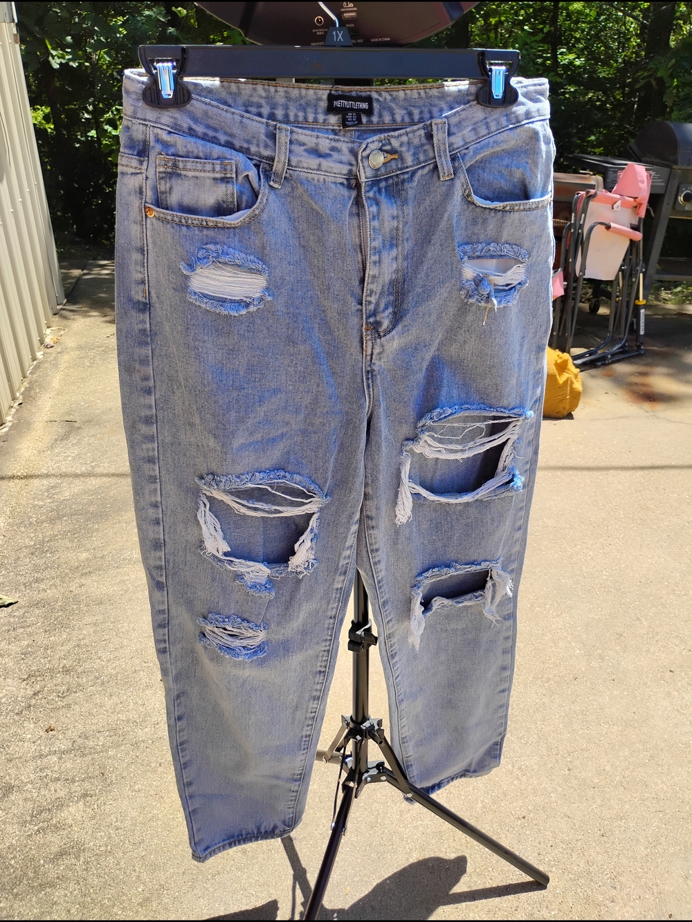 PrettyLittleThing Light Blue Distressed Denim Jeans